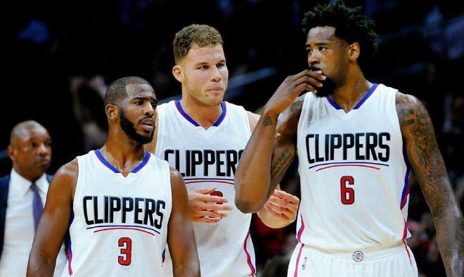 卡西利亚斯：皇马现在是联赛第一，不明白为什么要批评阿隆索（卡西利亚斯不解：皇马领跑联赛，为何还要批评阿隆索）