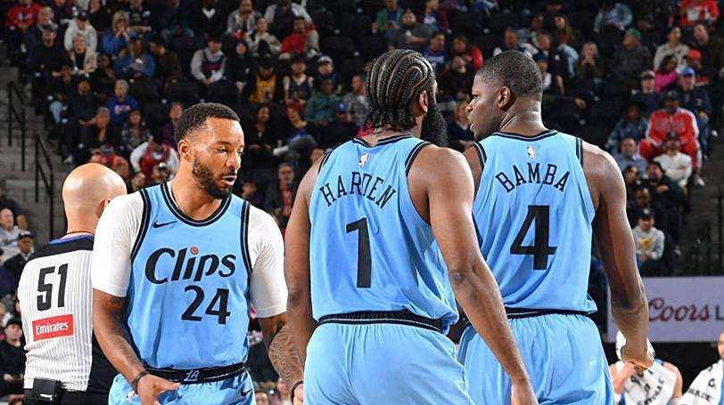 卡利亚里1-0十人罗马，加埃塔诺替补建功，切利克染红（卡利亚里1-0小胜十人罗马：加埃塔诺替补破门，切利克被罚下）