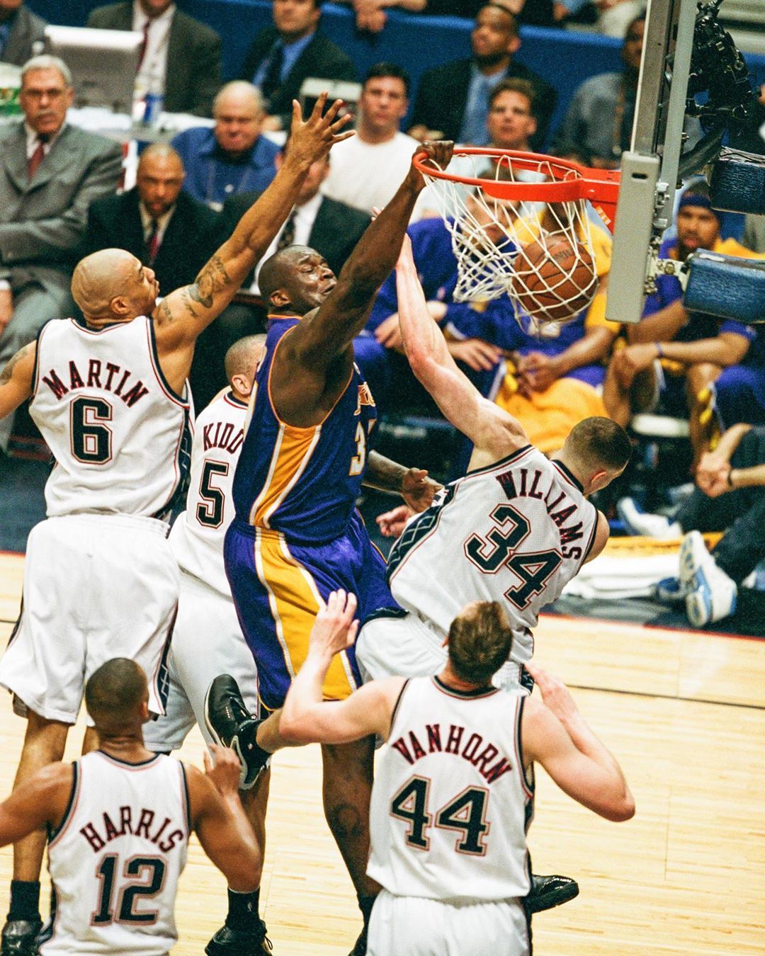 西甲半场：多兰造点，费尔南德斯点射，西班牙人1-0巴列卡诺（西甲半场战报：多兰造点，费尔南德斯点球命中，西班牙人暂1-0领先巴列卡诺）