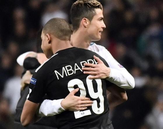 遗憾错失绝杀！女篮球员邓雨婷三分5中4轰22分3板（邓雨婷外线手感火热5投4中砍22分3板，末秒机会憾失绝杀）